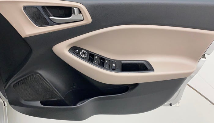 2018 Hyundai Elite i20 ASTA 1.4 CRDI (O), Diesel, Manual, 81,270 km, Driver Side Door Panels Control