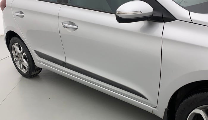 2018 Hyundai Elite i20 ASTA 1.4 CRDI (O), Diesel, Manual, 81,270 km, Driver-side door - Slightly rusted