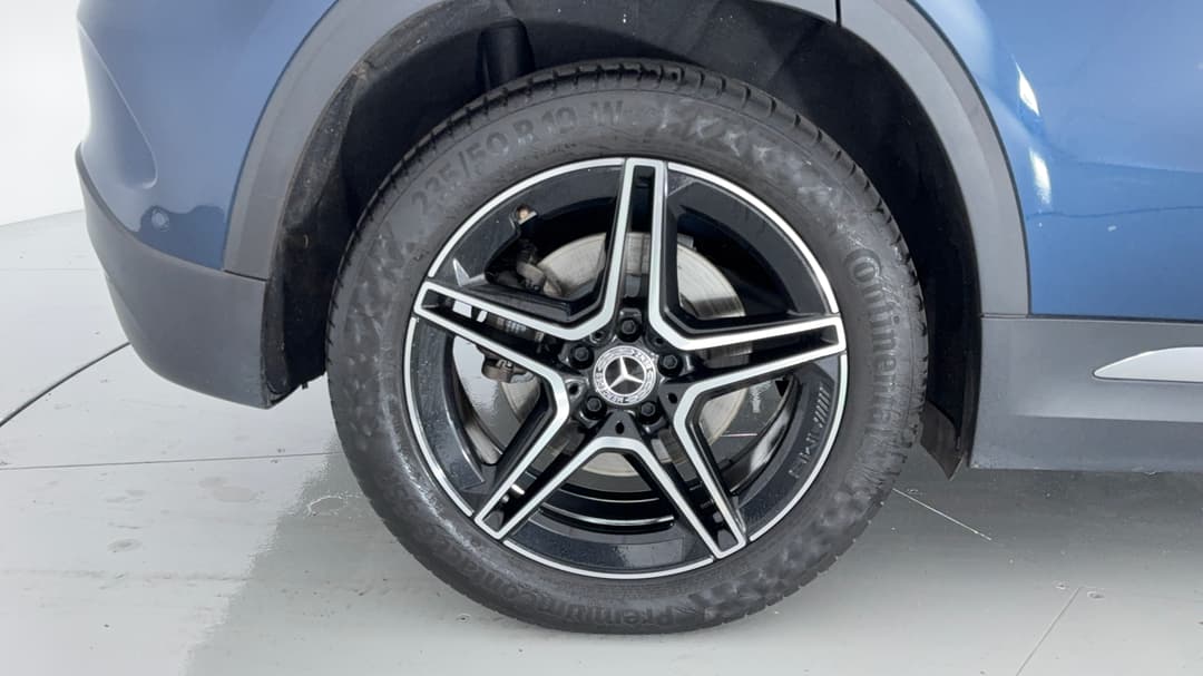 2022 Mercedes-benz GLA 250 4matic, Automatic, 61444 km, Right Rear Wheel