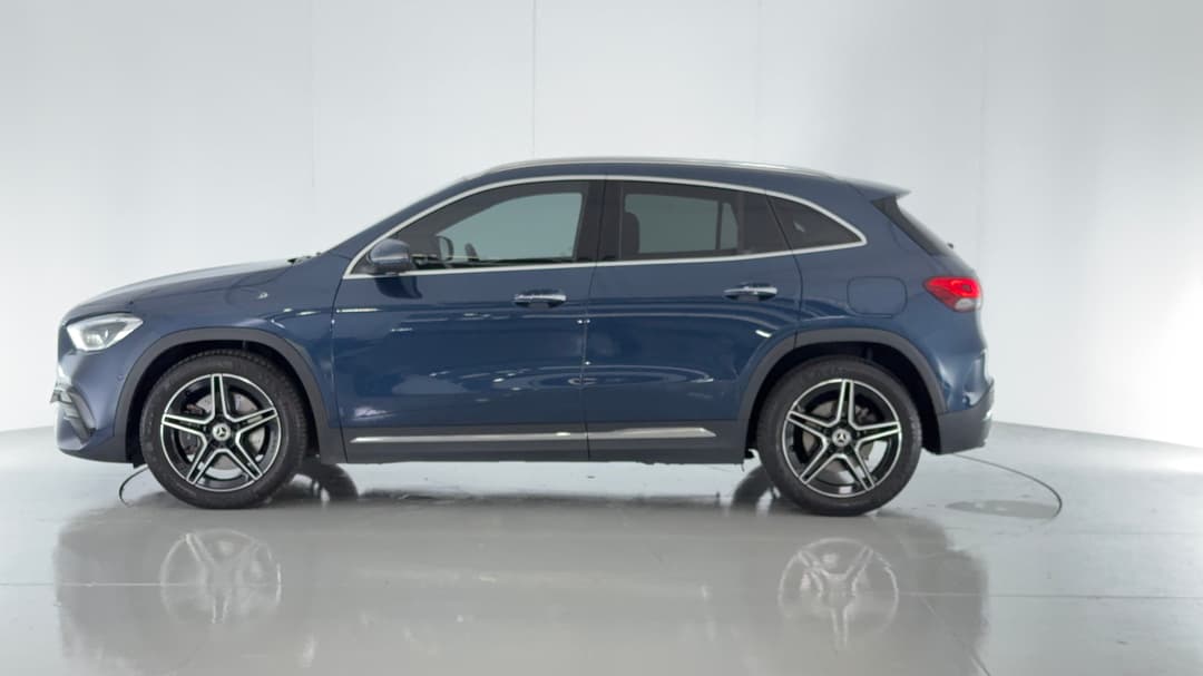 2022 Mercedes-benz GLA 250 4matic, Automatic, 61444 km, Left Side View