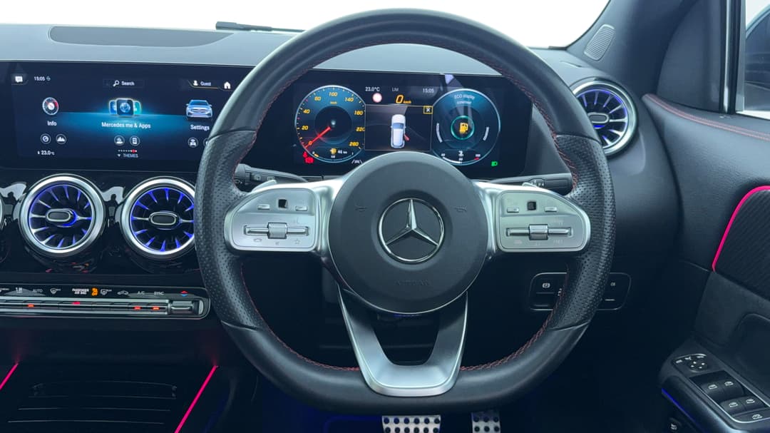 2022 Mercedes-benz GLA 250 4matic, Automatic, 61444 km, Steering Wheel Close-up