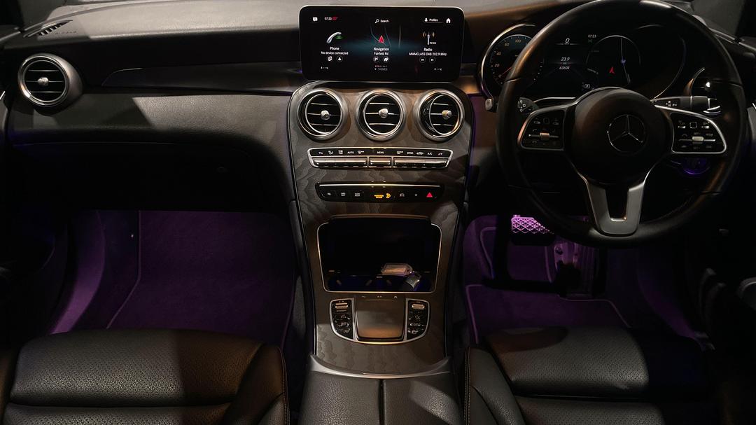 2021 Mercedes-benz GLC 200, Automatic, 63604 km, Center Console