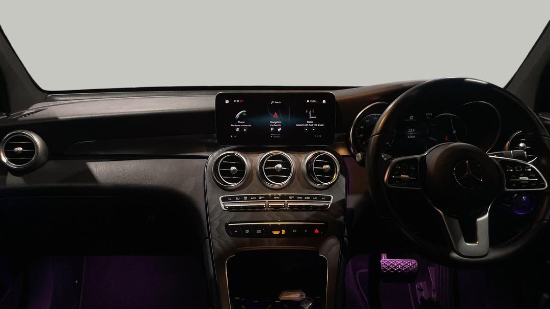2021 Mercedes-benz GLC 200, Automatic, 63604 km, Dashboard View
