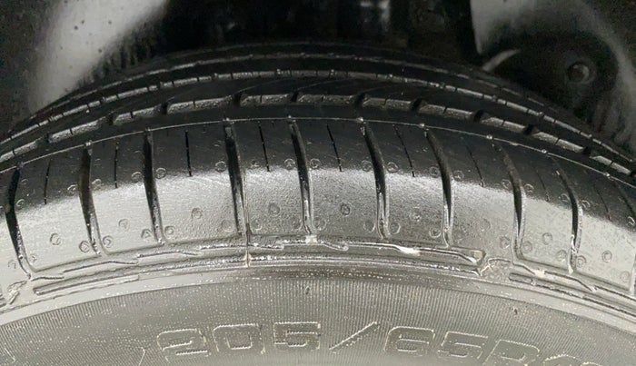 2017 Hyundai Creta E PLUS 1.6 PETROL, Petrol, Manual, 22,591 km, Left Rear Tyre Tread