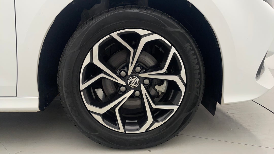 2023 MG Mg5 Vibe, Automatic, 18319 km, Right Front Wheel