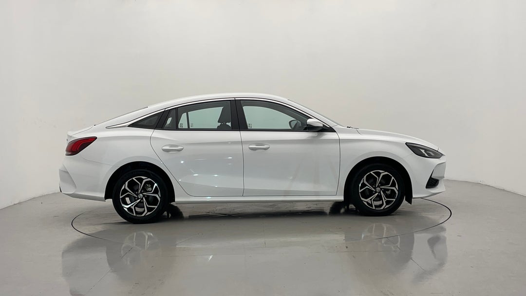 2023 MG Mg5 Vibe, Automatic, 18319 km, Right Side View
