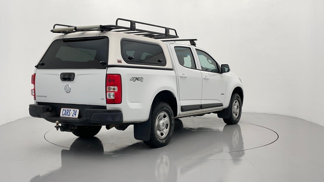 Right Back Diagonal (45- Degree) View