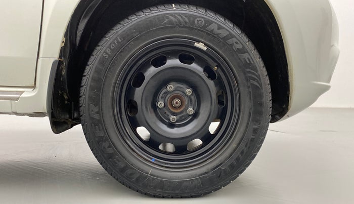 2016 Nissan Terrano XL P, Petrol, Manual, 64,154 km, Right Front Wheel