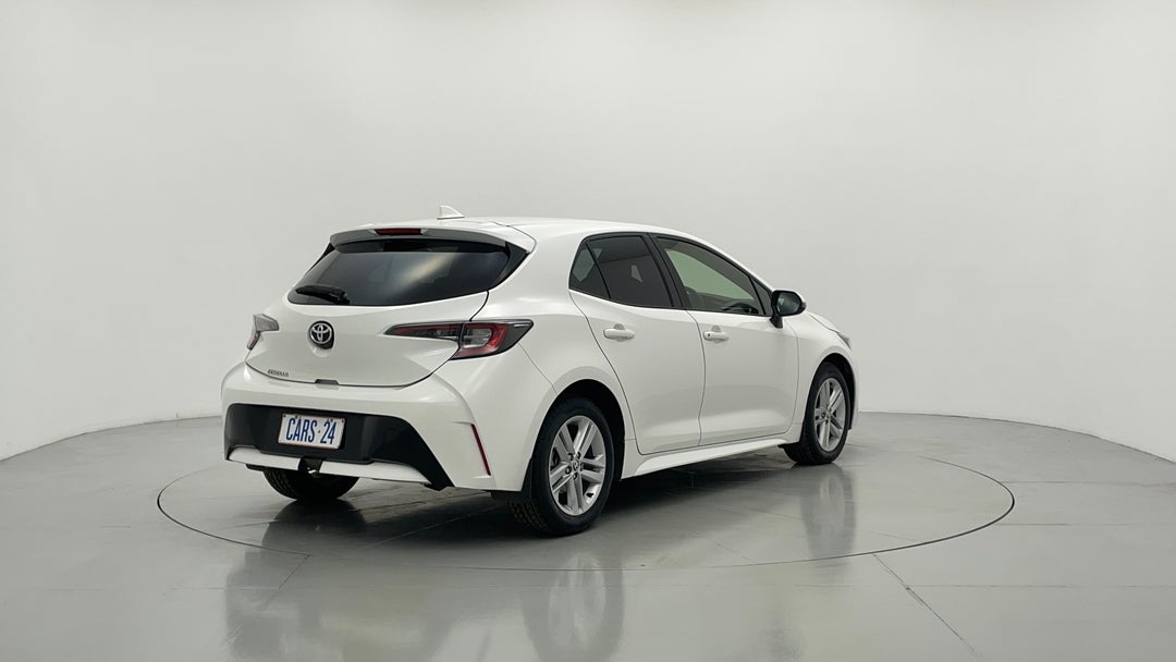 Right Back Diagonal (45- Degree) View