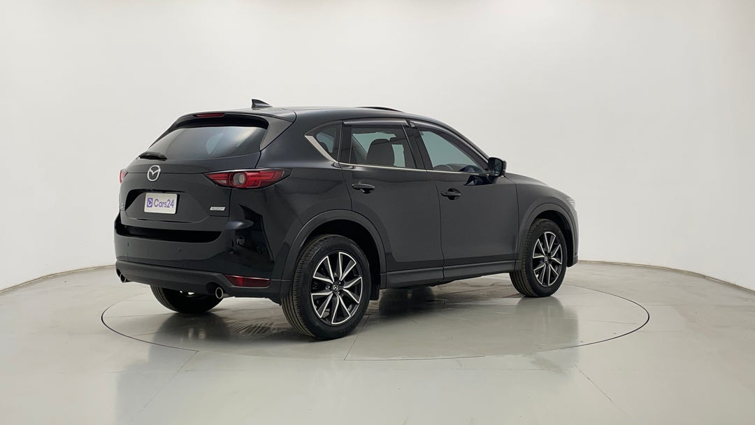 Right Back Diagonal (45- Degree) View