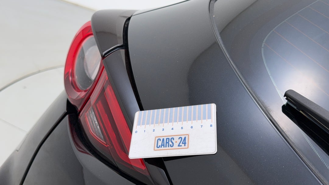 Boot / Tailgate Tailgate Dent