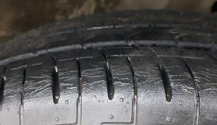 2017 Maruti IGNIS DELTA 1.2 K12, Petrol, Manual, 22,825 km, Right Front Tyre Tread