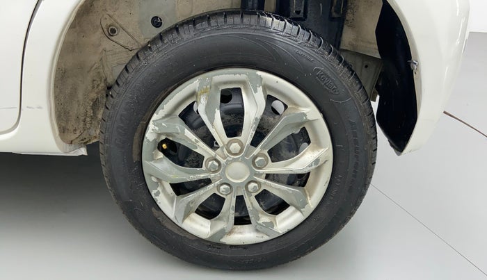 2011 Toyota Etios Liva G, Petrol, Manual, 43,105 km, Left Rear Wheel