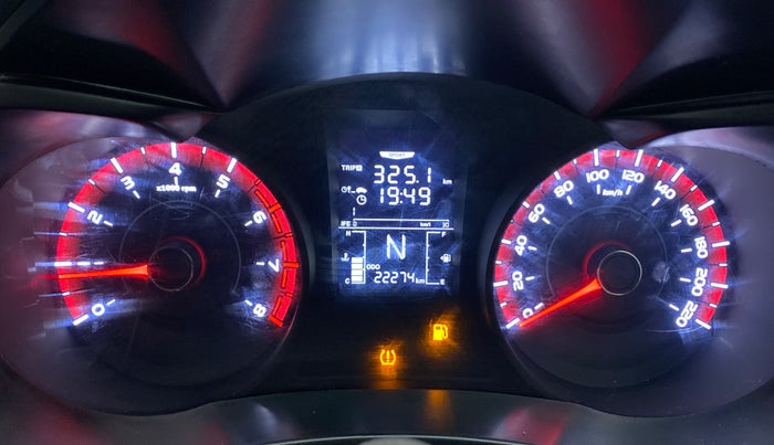 2022 Mahindra XUV300 W4 1.2 PETROL, Petrol, Manual, 22,469 km, Odometer Image