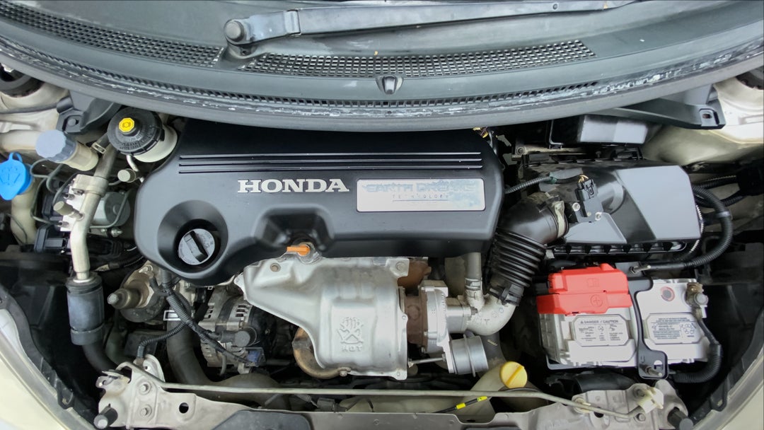 Engine Bonet View