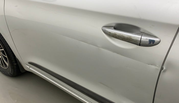 2015 Hyundai Elite i20 SPORTZ 1.2, Petrol, Manual, 72,227 km, Front passenger door - Slightly dented