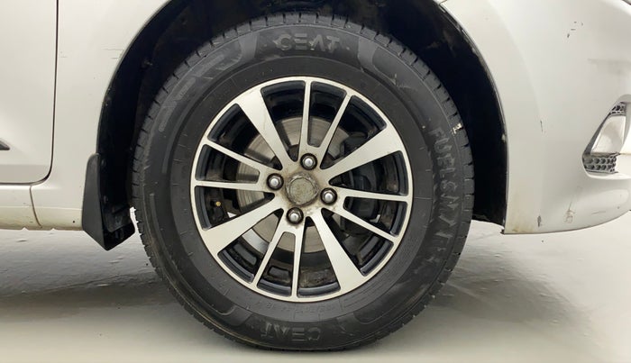 2015 Hyundai Elite i20 SPORTZ 1.2, Petrol, Manual, 72,227 km, Right Front Wheel