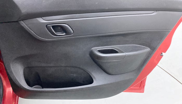 2018 Renault Kwid RXT 1.0 (O), Petrol, Manual, 28,660 km, Driver Side Door Panels Control