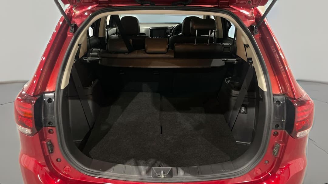 2019 Mitsubishi Outlander Ls 7 Seat (2WD), Automatic, 103865 km, Boot Inside View