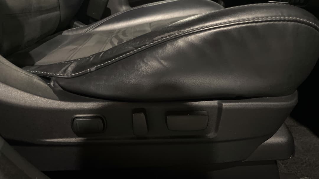 2019 Mitsubishi Outlander Ls 7 Seat (2WD), Automatic, 103865 km, Drivers Side Adjustment Panel