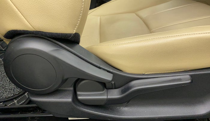 2022 Honda City 1.5L I-VTEC ZX, Petrol, Manual, 6,773 km, Driver Side Adjustment Panel