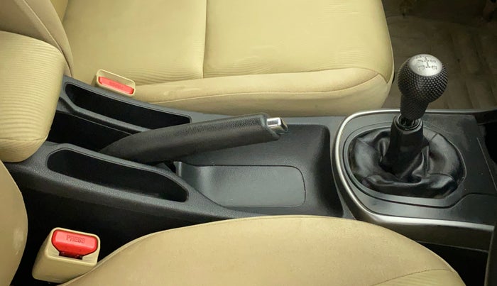 2015 Honda City 1.5L I-VTEC V MT, Petrol, Manual, 60,965 km, Gear Lever