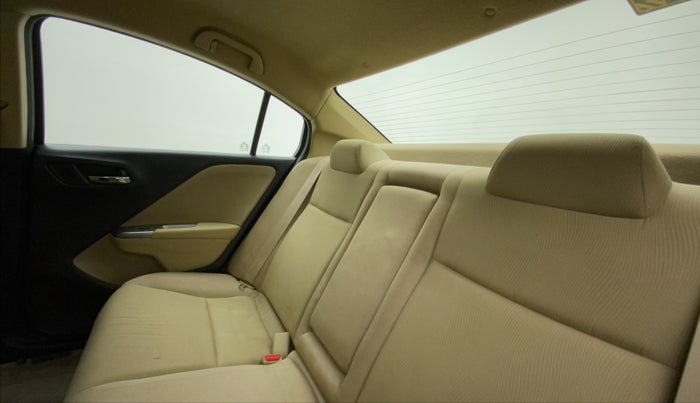 2015 Honda City 1.5L I-VTEC V MT, Petrol, Manual, 60,965 km, Right Side Rear Door Cabin