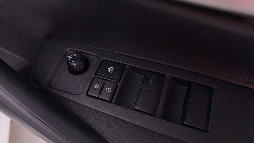 2020 Toyota Corolla Ascent Sport, Automatic, 65887 km, Drivers Side Door Panel Controls