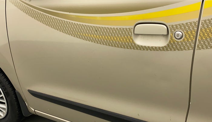 2013 Maruti Wagon R 1.0 VXI, Petrol, Manual, 43,966 km, Front passenger door - Graphic sticker
