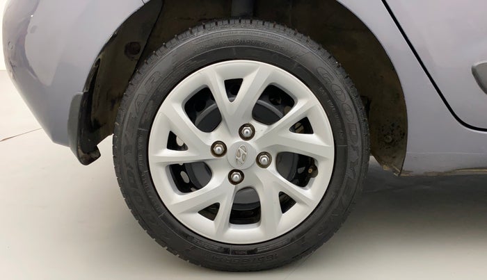 2019 Hyundai Grand i10 SPORTZ 1.2 KAPPA VTVT, Petrol, Manual, 26,227 km, Right Rear Wheel