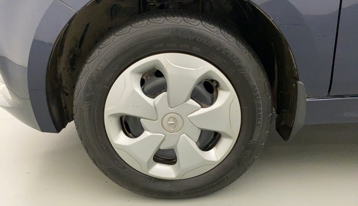 2022 Tata Tiago XT CNG, CNG, Manual, 35,386 km, Left Front Wheel