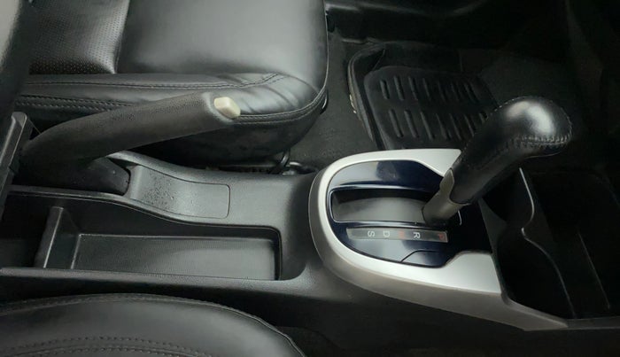 2015 Honda Jazz 1.2L I-VTEC V AT, Petrol, Automatic, 61,818 km, Gear Lever