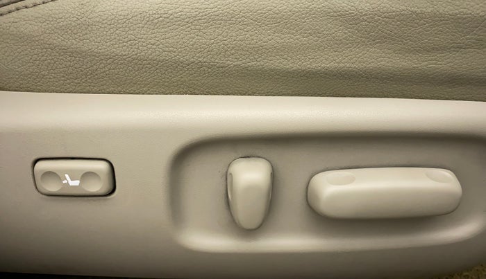 2011 Toyota Corolla Altis VL AT PETROL, Petrol, Automatic, 89,266 km, Driver Side Adjustment Panel