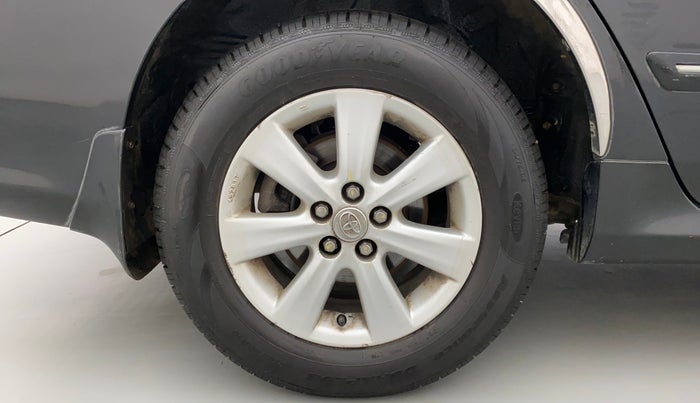 2011 Toyota Corolla Altis VL AT PETROL, Petrol, Automatic, 89,266 km, Right Rear Wheel