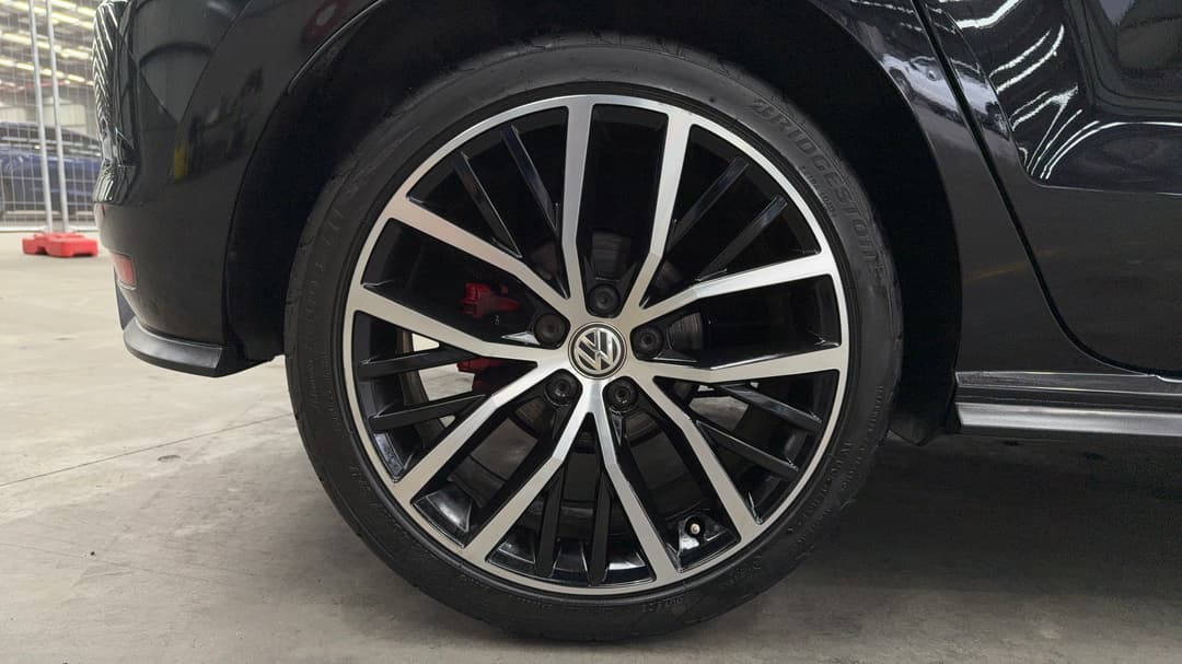 2016 Volkswagen Polo Gti, Manual, 100379 km, Right Rear Wheel