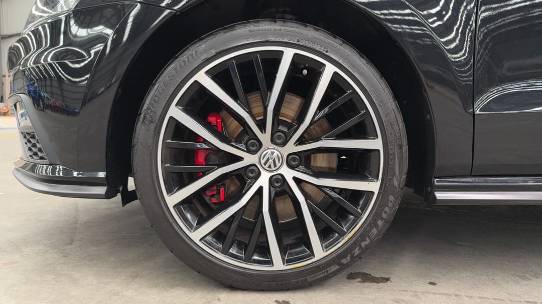 2016 Volkswagen Polo Gti, Manual, 100379 km, Left Front Wheel