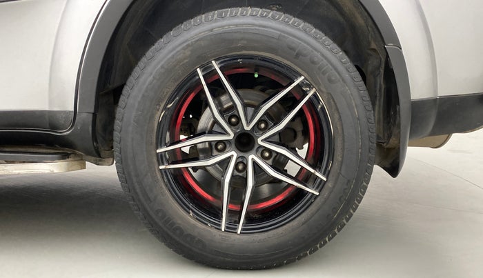 2017 Mahindra XUV500 W6 4X2, Diesel, Manual, 77,254 km, Left Rear Wheel
