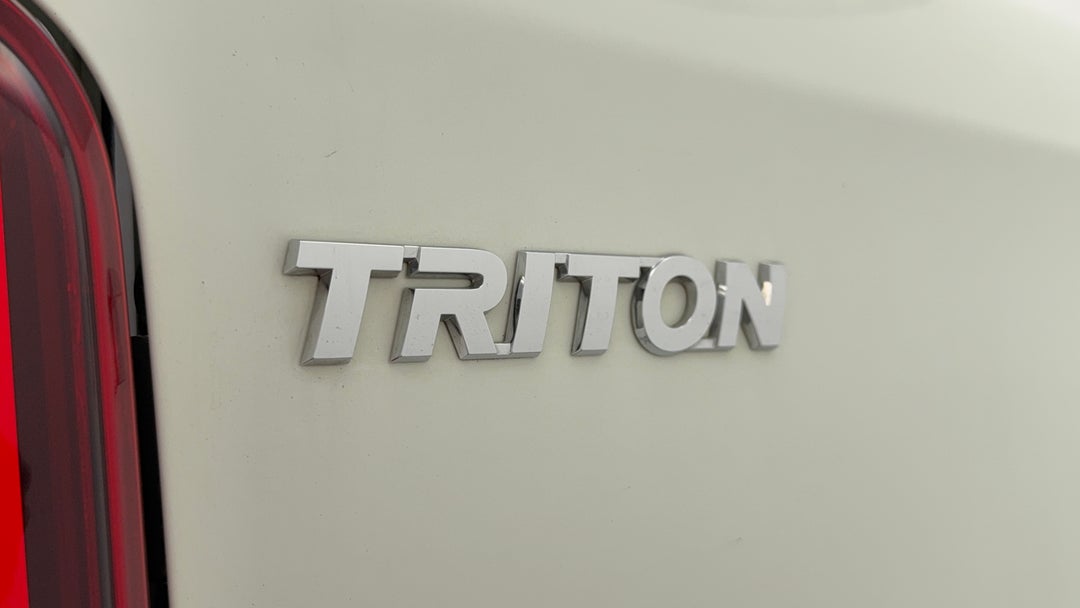 2018 Mitsubishi Triton Glx Plus (4x4), Automatic, 138381 km, Badge (Boot Left Side)