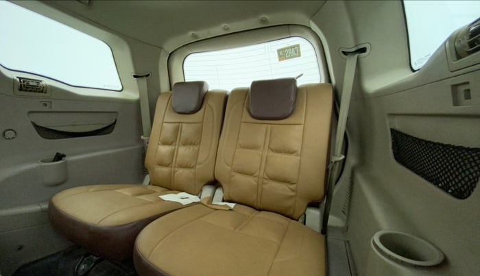 2017 Mahindra XUV500 W10, Diesel, Manual, 73,089 km, Third Seat Row ( optional )