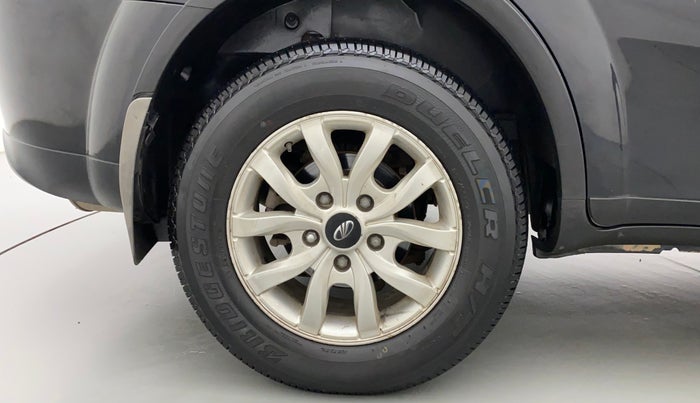 2017 Mahindra XUV500 W10, Diesel, Manual, 73,089 km, Right Rear Wheel