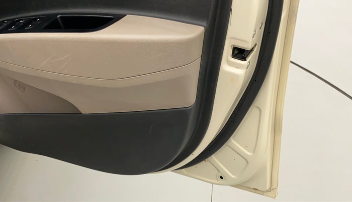 2014 Hyundai Grand i10 ASTA AT 1.2 KAPPA VTVT, Petrol, Automatic, 58,218 km, Driver-side door - Door Stopper rubber missing