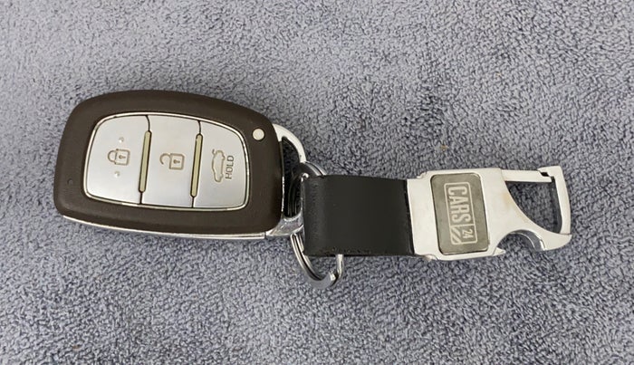 2014 Hyundai Grand i10 ASTA AT 1.2 KAPPA VTVT, Petrol, Automatic, 58,218 km, Key Close Up
