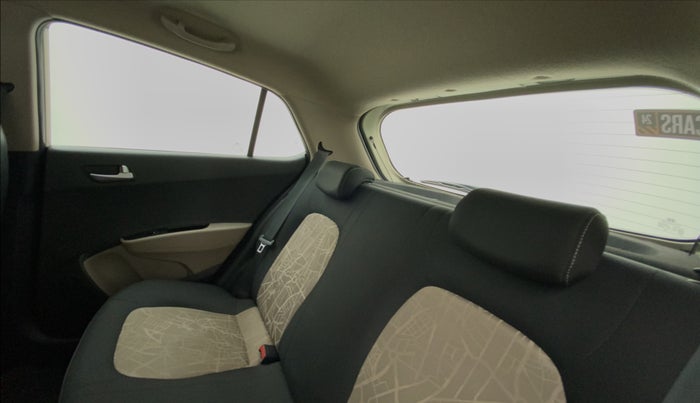 2014 Hyundai Grand i10 ASTA AT 1.2 KAPPA VTVT, Petrol, Automatic, 58,827 km, Right Side Rear Door Cabin