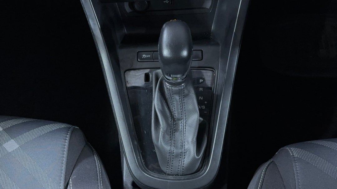 2023 MG Mg3 Auto Core, Automatic, 25190 km, Gear Lever 