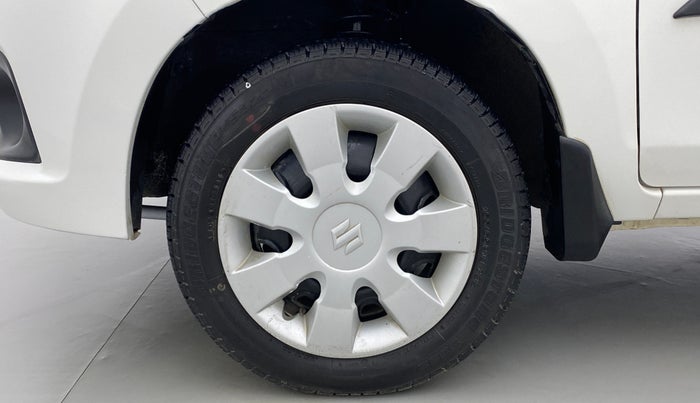 2018 Maruti Alto K10 VXI, Petrol, Manual, 31,997 km, Left Front Wheel