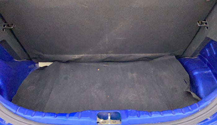 2015 Hyundai Eon D-LITE+, Petrol, Manual, 20,982 km, Boot Inside