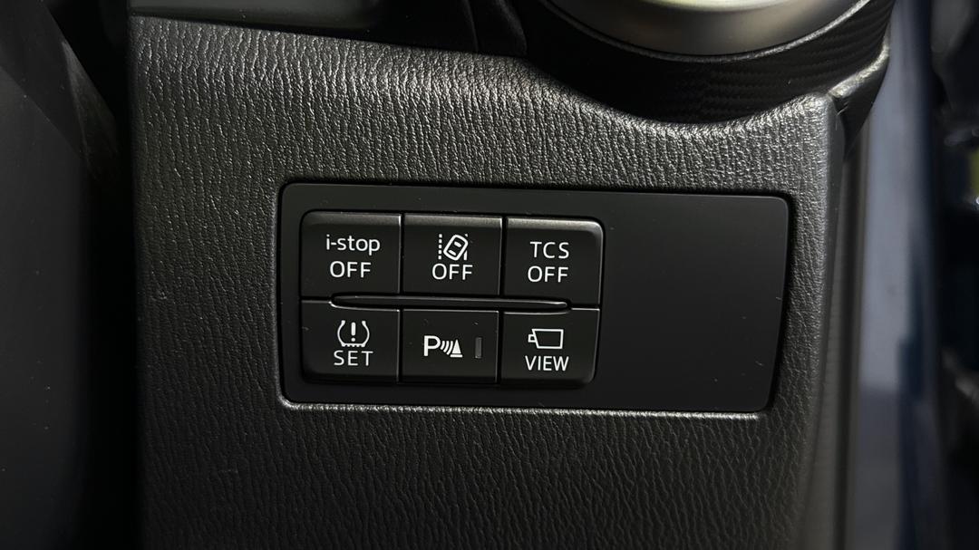 2020 Mazda CX-3 Akari (AWD), Automatic, 37198 km, Utility Switches/Buttons