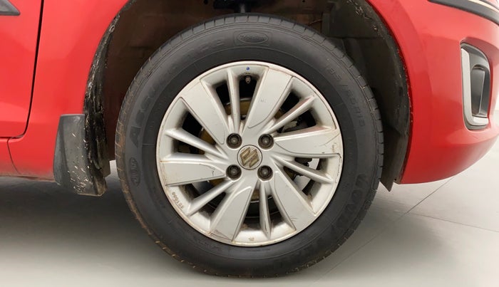 2015 Maruti Swift ZDI, Diesel, Manual, 56,299 km, Right Front Wheel