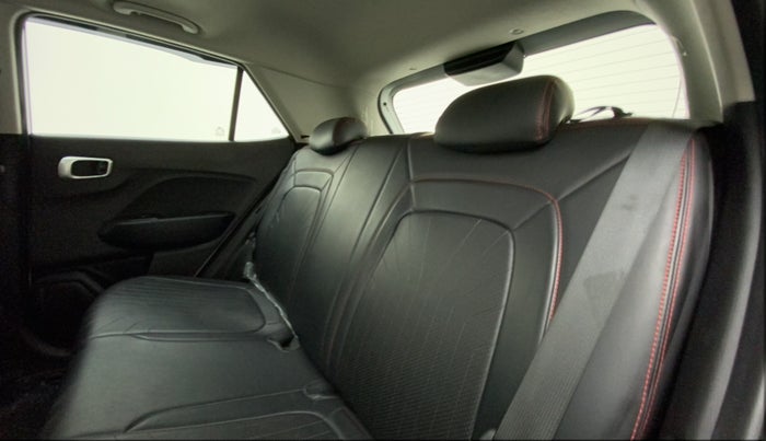 2022 Hyundai VENUE SX 1.5 CRDI, Diesel, Manual, 21,649 km, Right Side Rear Door Cabin
