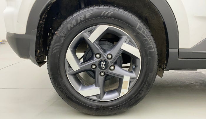 2022 Hyundai VENUE SX 1.5 CRDI, Diesel, Manual, 21,649 km, Right Rear Wheel